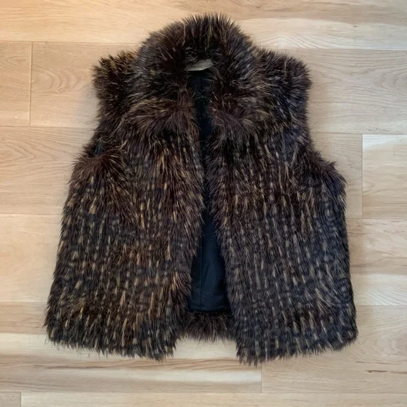 Vintage Painted Pony Faux Fur Vest Size M/L. EUC - Picture 2 of 13
